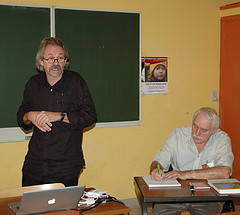 Identiteit ontwikkelen. Leer-kracht waarderen in eigentijds onderwijs