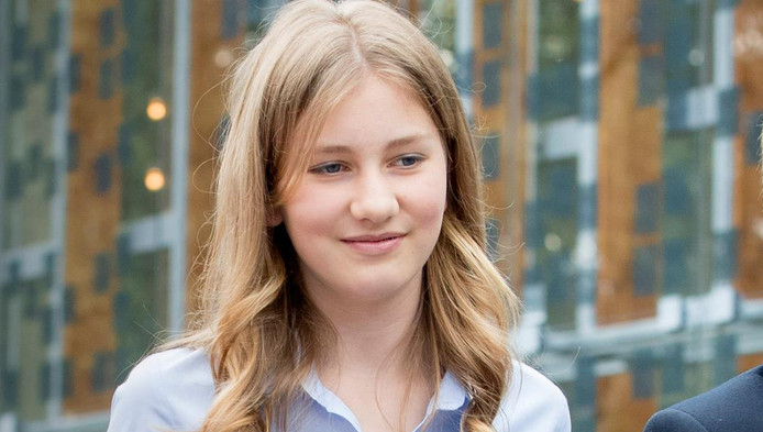 Une école princière : discours de Nico Hirtt aux “6h”