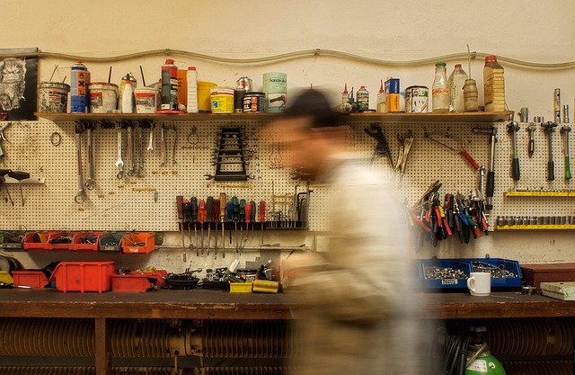 Enseignement professionnel : à mort l’école des classes populaires !