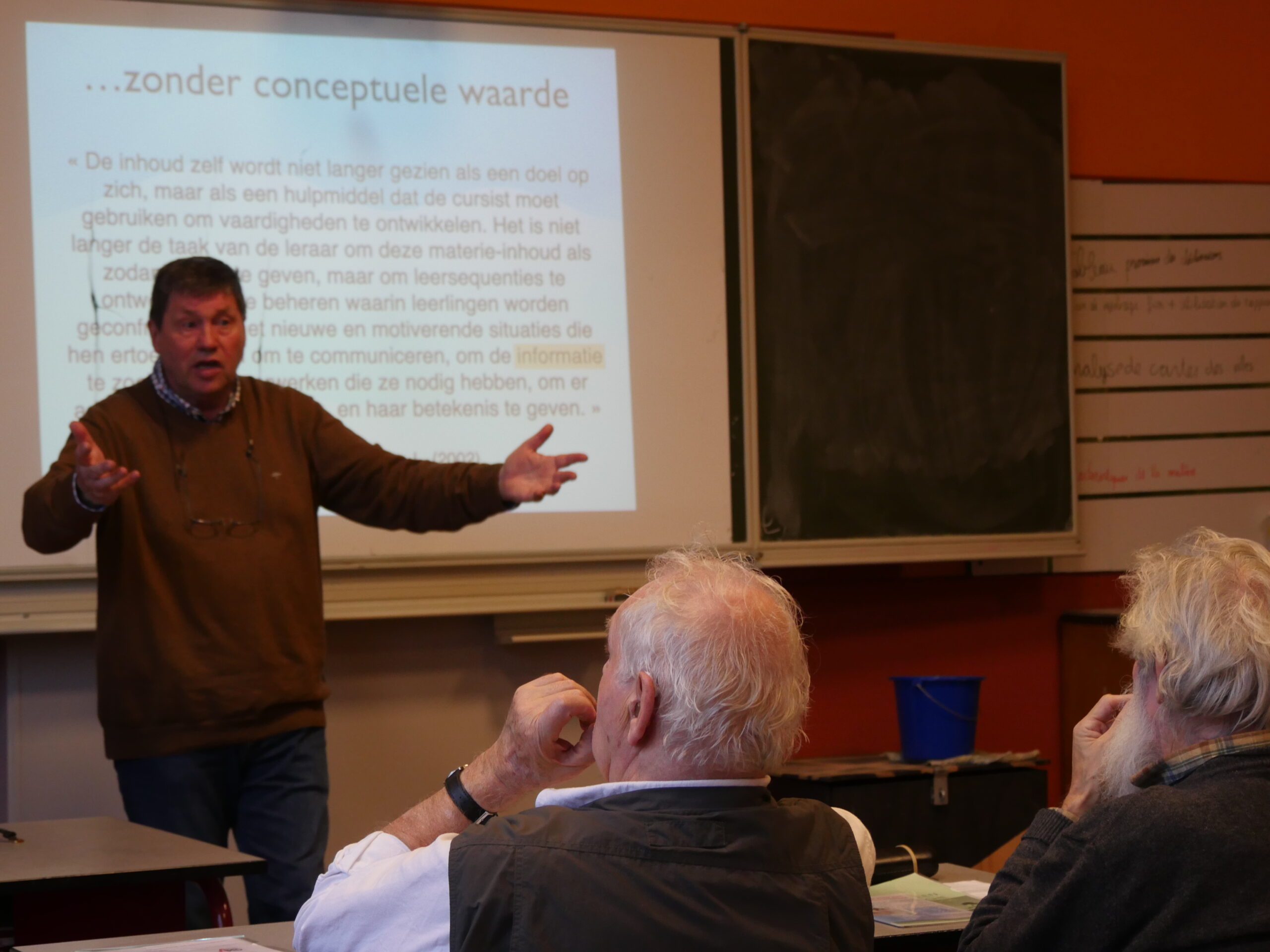 Competentiegerichte aanpak niet bevorderlijk voor kwaliteit van ons onderwijs